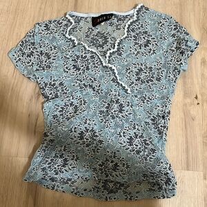 Vintage blue floral lace top